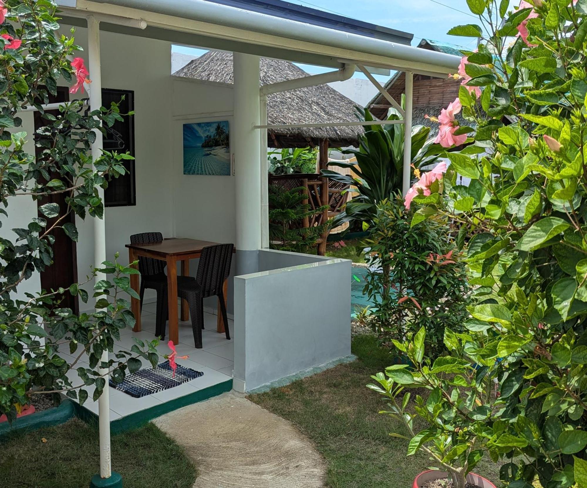 Astillo'S Guest Houses Moalboal Room photo